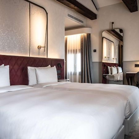 Radisson Collection Hotel, Palazzo Nani Venezia Esterno foto Deluxe room
