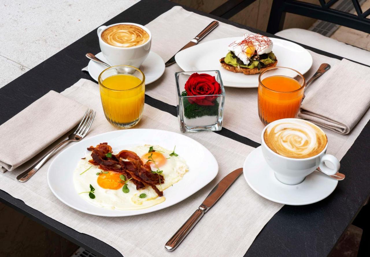 Radisson Collection Hotel, Palazzo Nani Venezia Esterno foto A breakfast at the hotel