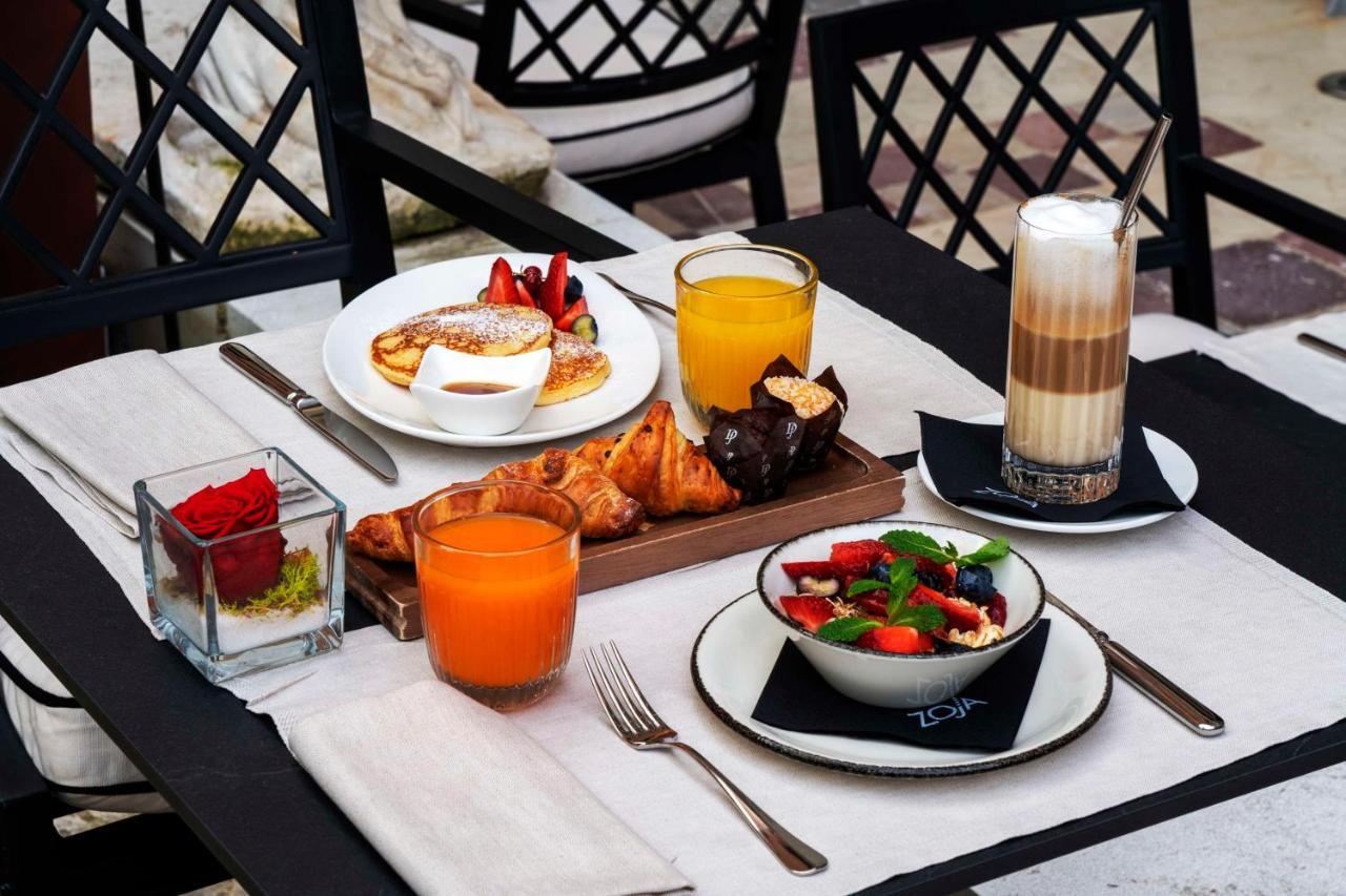 Radisson Collection Hotel, Palazzo Nani Venezia Esterno foto Breakfast at the hotel
